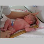 12 Wie gross bin ich denn nun, fragt sich Levin.JPG